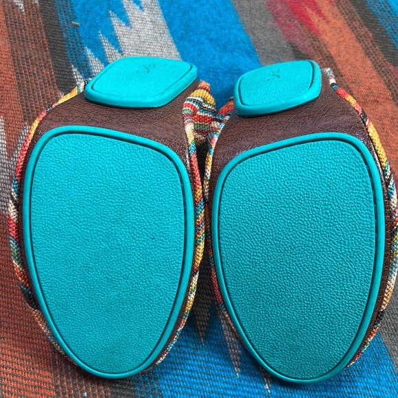 🍀🌸Tieks Sunset stripe Vegan flats 🌸🍀 - Picture 5 of 10